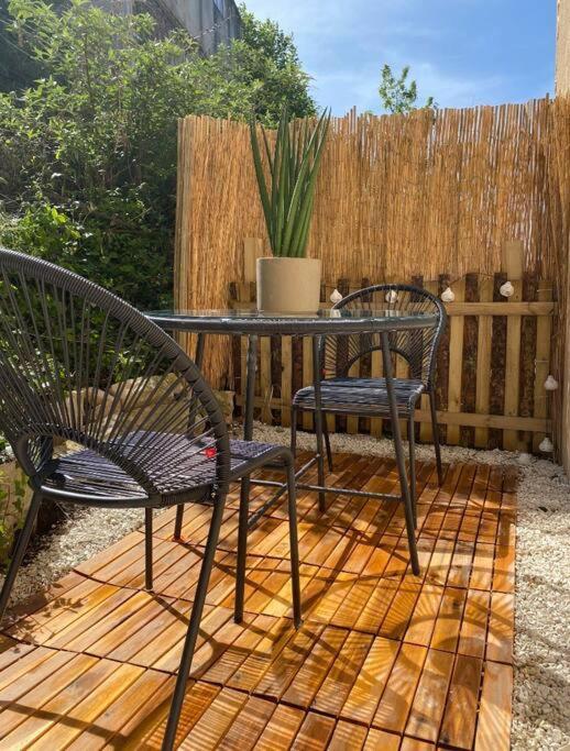 Appartement Avec Terrasse Quimper Exteriör bild